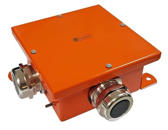 Коробка SMB120 металлическая 120х120х60, 5P (1,5-4 мм2) (56124) Коробка SMB120 металлическая 120х120х60, 5P (1,5-4 мм2) (56124)